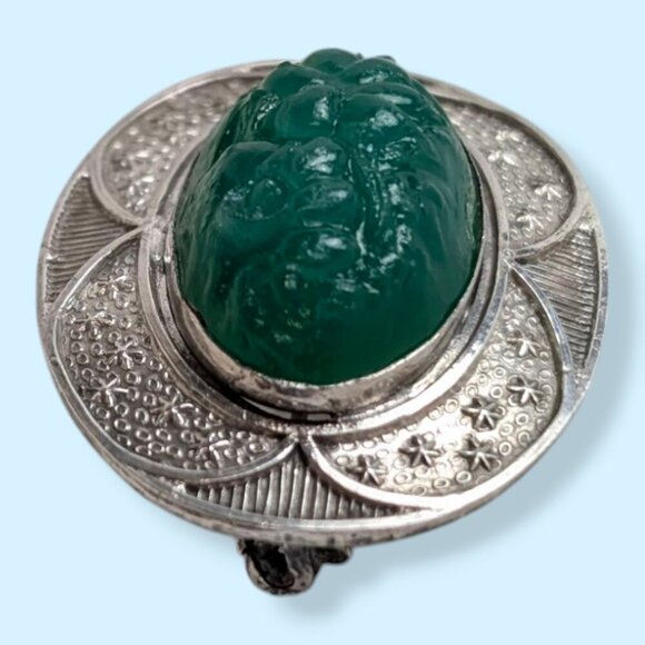 Vintage Green Molded Glass Brooch - Picture 3 of 7